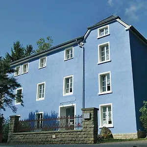 https://youth-hostel-larochette.luxembourghotelsguide.com
